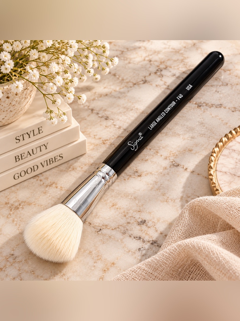 Sigma Beauty large angled contour F40 Brush with Cream Bristles